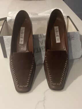 Botticelli Brown Leather and Suede Stitch-Trim Loafers
